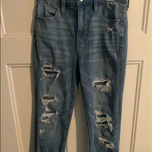 American Eagle light wash jeans